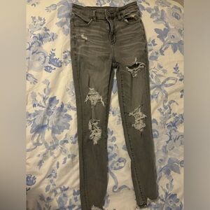 Old Navy ripped gray skinny jeans!